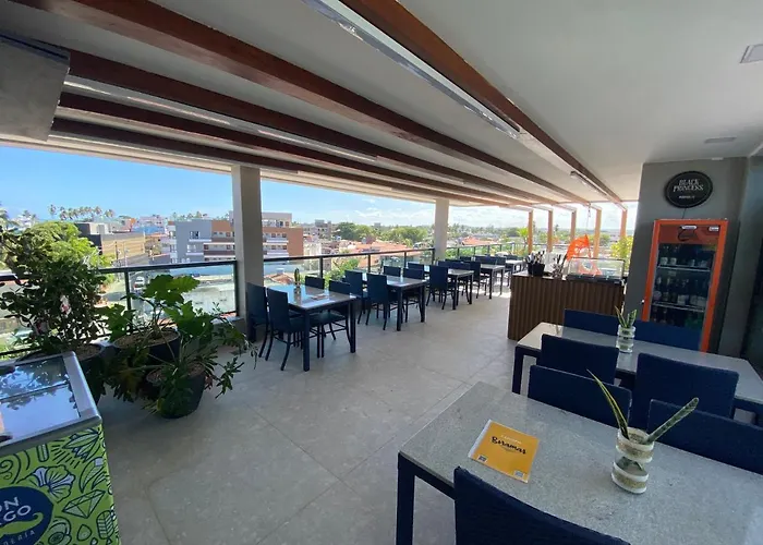 Flat à Beira Mar com Varanda em Frente as Piscinas Naturais 307